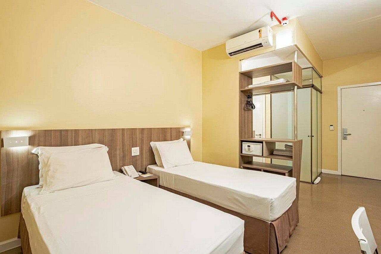 Slim Cuiaba Aeroporto Hotell Exteriör bild