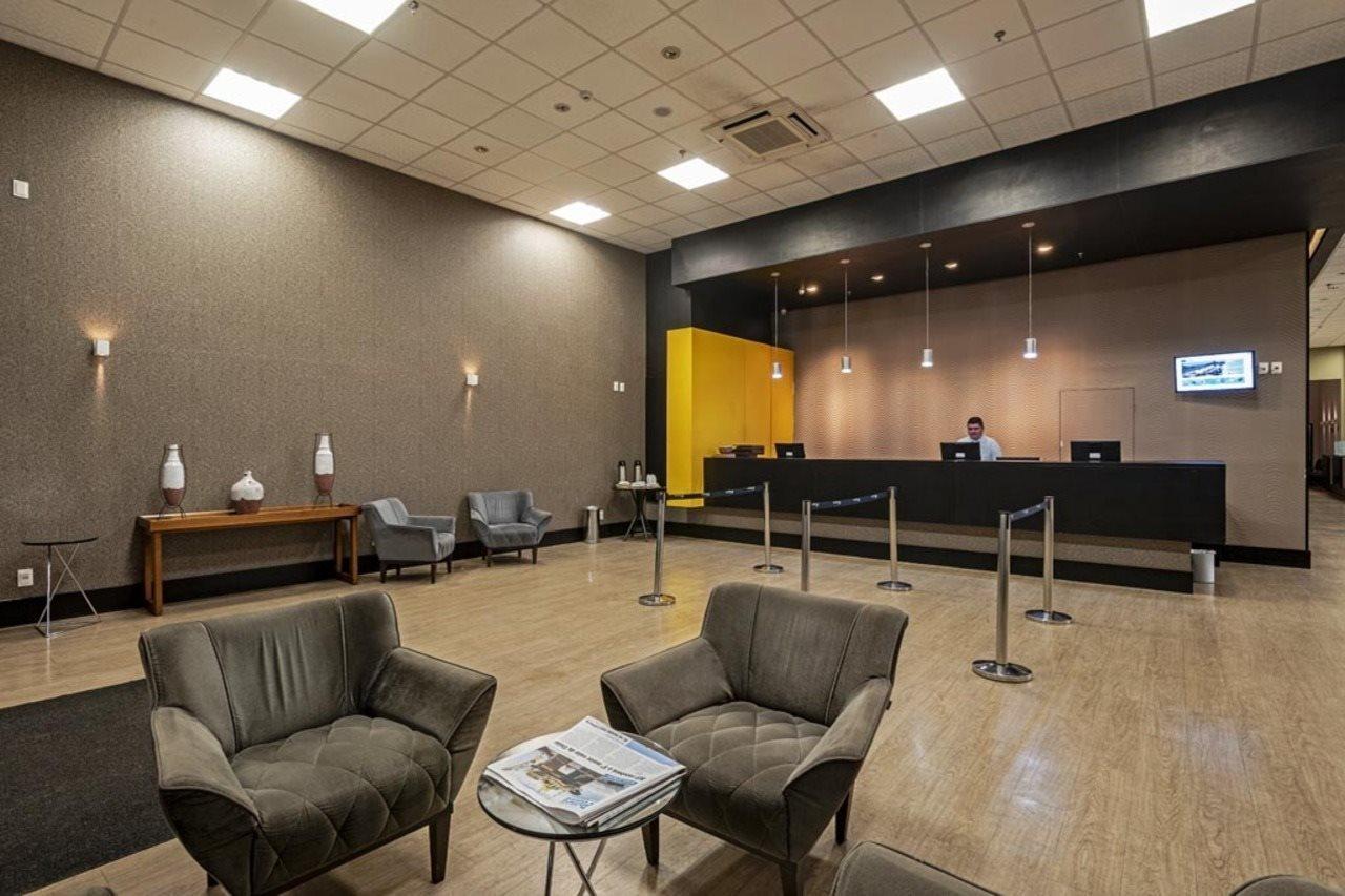 Slim Cuiaba Aeroporto Hotell Exteriör bild