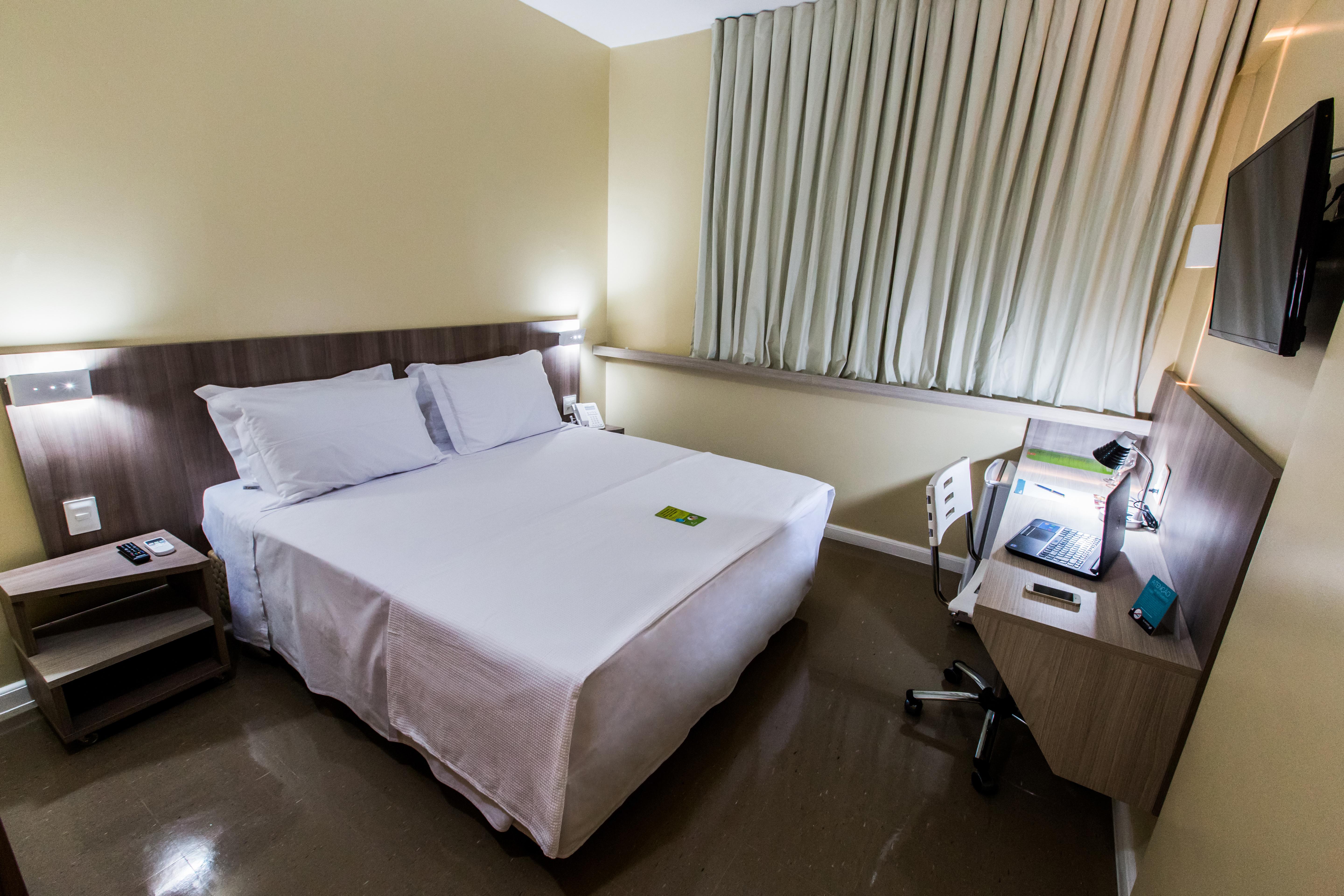 Slim Cuiaba Aeroporto Hotell Exteriör bild