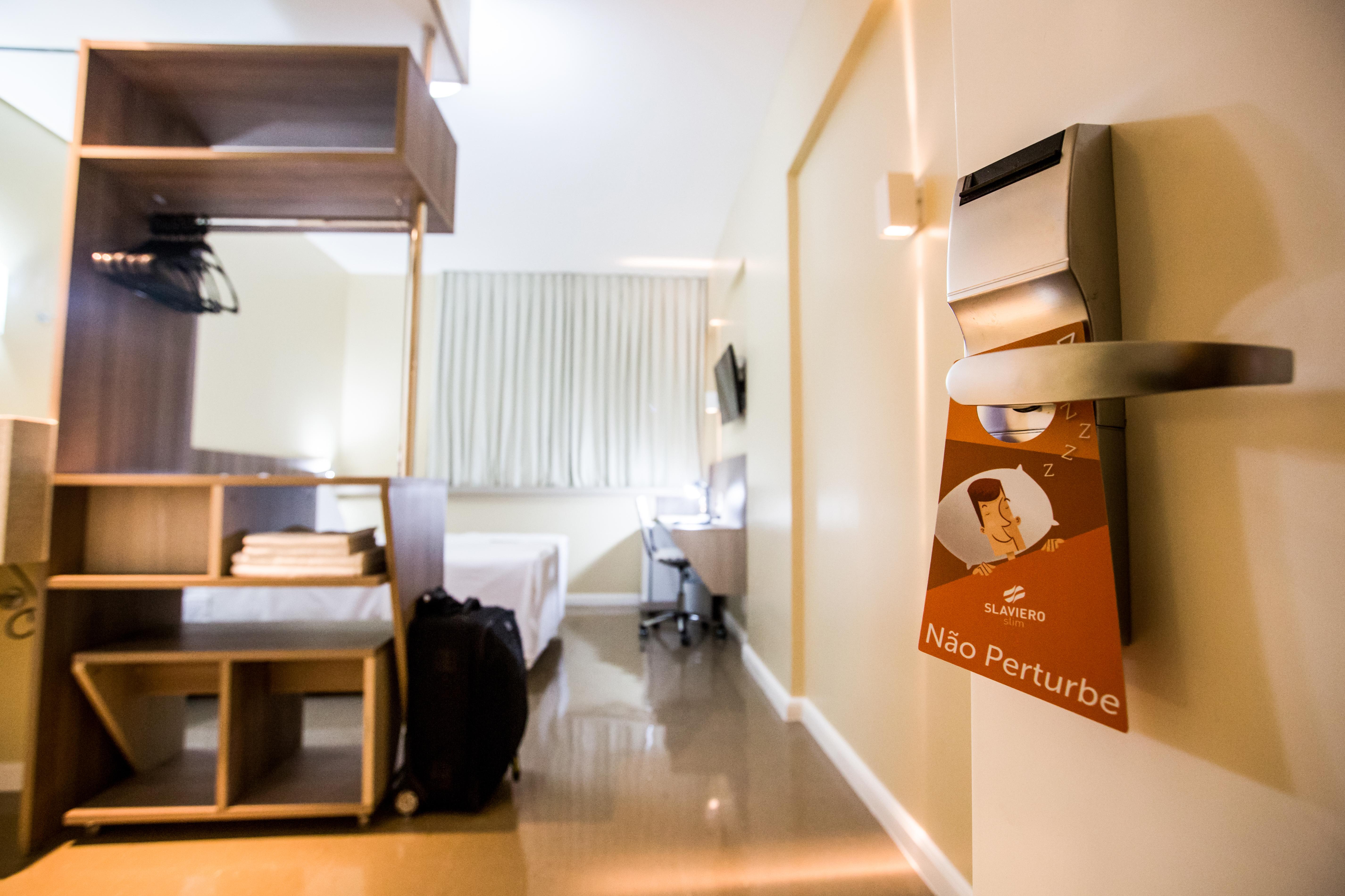 Slim Cuiaba Aeroporto Hotell Exteriör bild