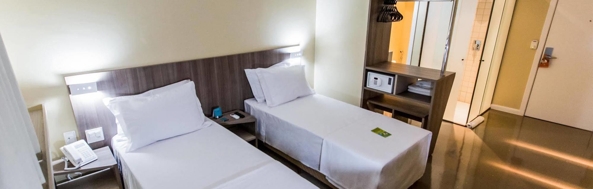 Slim Cuiaba Aeroporto Hotell Exteriör bild