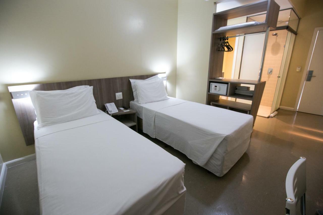 Slim Cuiaba Aeroporto Hotell Exteriör bild